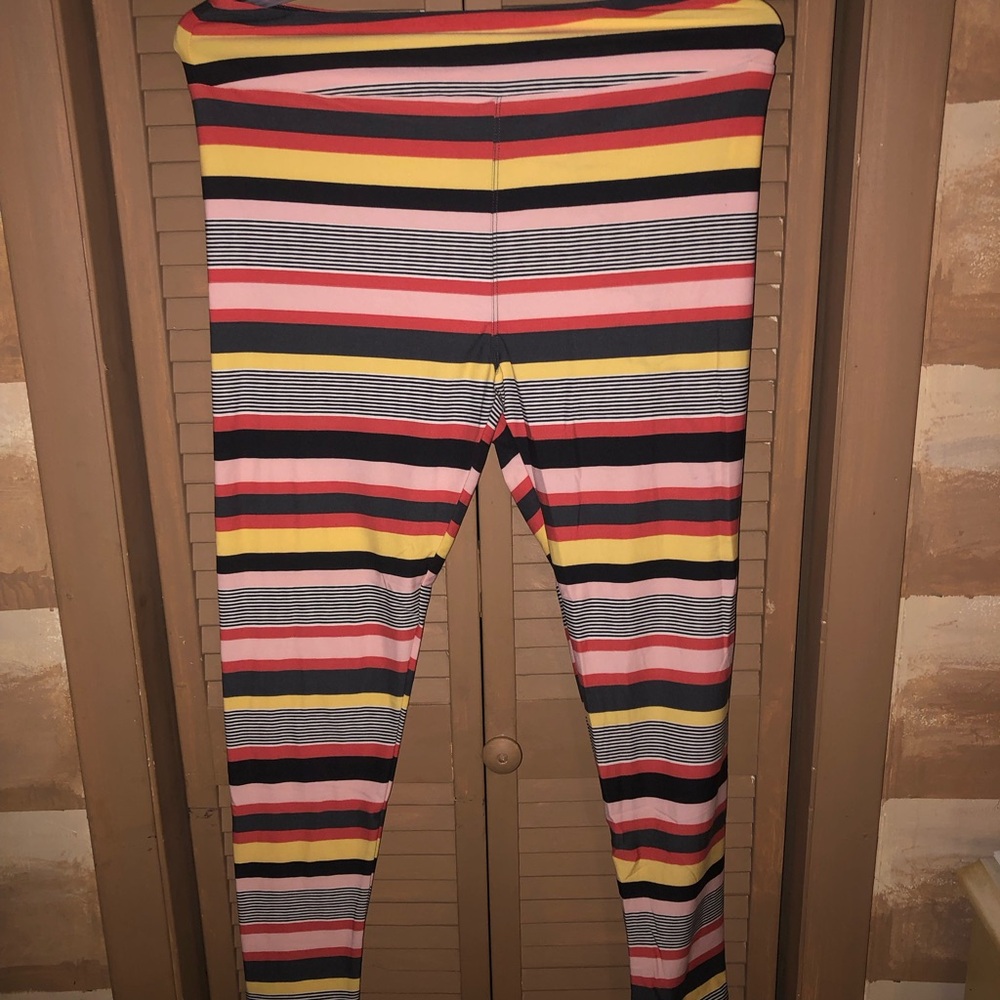 LuLaRoe Red and Yellow Leggings Vibrant Stretchy Fit